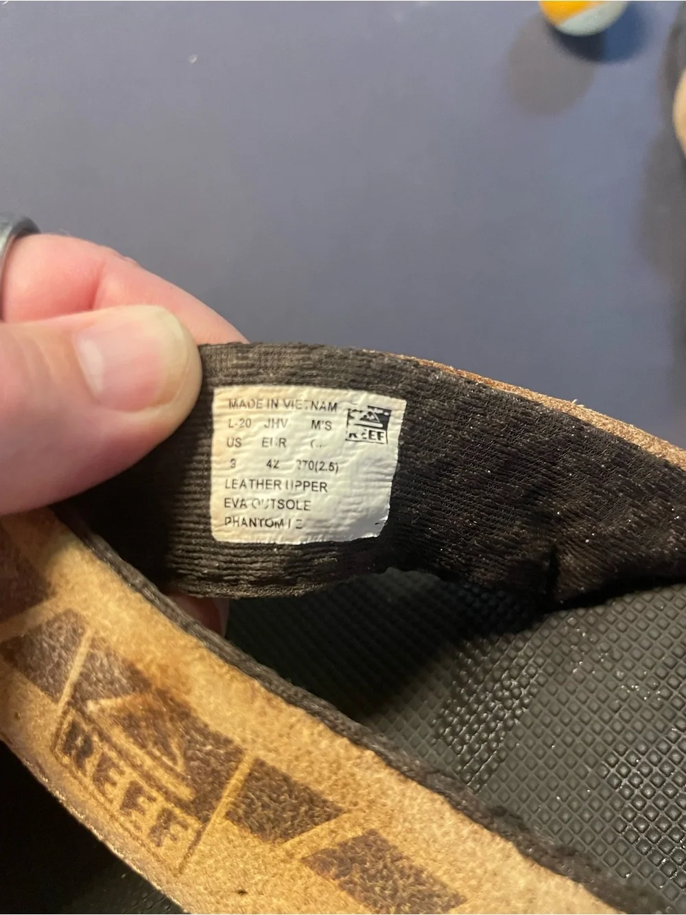 Reef Brown and tan Men's sz9 Faux Leather Strap Flip Flops
